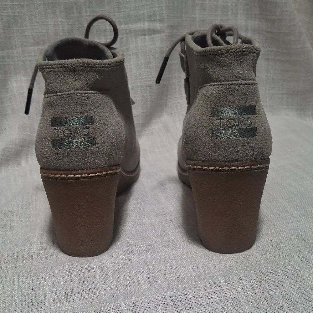 Toms Women's Taupe Wedge Ankle Boots
